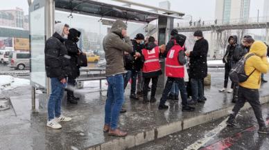 Türk Kızılay Büyükçekmece Şubesi karlı günlerde yardımlarını sürdürüyor