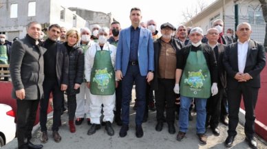 Başkan Gökhan Yüksel belediye personeli ile sucuk-ekmek etkinliğinde buluştu