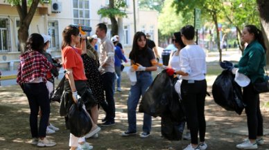 Ataşehir Belediyesi'nden dünya temizlik günü hareketi