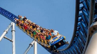 Lunapark sırasında seks yapınca, polis harekete geçti