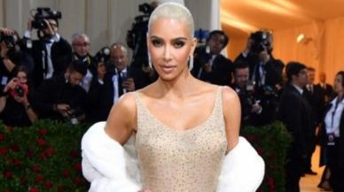 Kim Kardashian, Marilyn Monroe'nun elbisesini giydi