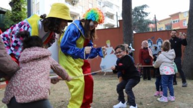 ‘Kartal Çocuk Şenliği’ miniklerin yoğun ilgisi eşliğinde başladı