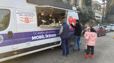 Kartal Belediyesi'nden deprem bölgesinde 3 öğün yemek ikramı