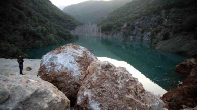 Deprem'de doğal göl oluştu, dağlar dağlara kavuştu !