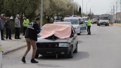 Otomobil çarpan yaya ön cama girerek hayatını kaybetti