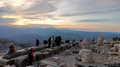 Nemrut Dağı'na ziyaretçi akını