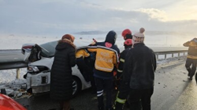 Çorum'da zincirleme trafik kazasında 10 kişi yaralandı