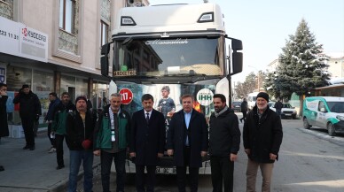 Erzincan'dan Suriye'ye insani yardım gönderildi