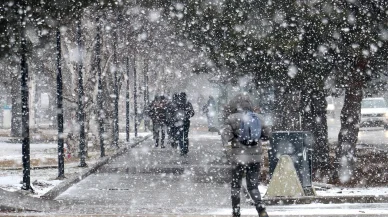 Sıcaklıklar 5 derece birden düşecek! İstanbul'a kar mı geliyor?