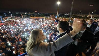 İmamoğlu’nu İstanbul’da on binler karşıladı!