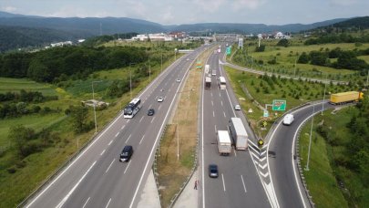 Bolu'daki zincirleme kaza nedeniyle kapanan İstanbul yönü ulaşıma açıldı