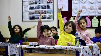 20 milyon öğrenci ders başı yapıyor