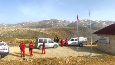 23 Nisan tırmanışında kaybolan emekli öğretim üyesinden haber yok