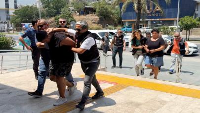 1 kişinin öldüğü, 2 kişinin yaralandığı kavgada, baba ve oğlu tutuklandı, anne serbest