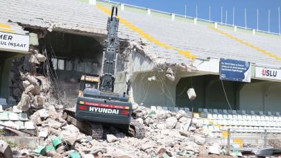 Muğla Atatürk Stadı'nda yenileme çalışmalarına başlandı