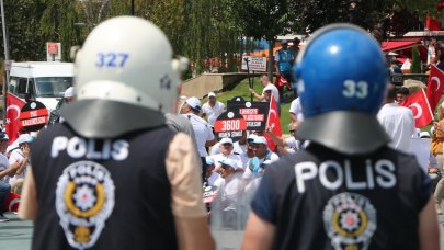 Memurların Bolu'dan Ankara’ya yürüyüşüne polis geçit vermedi