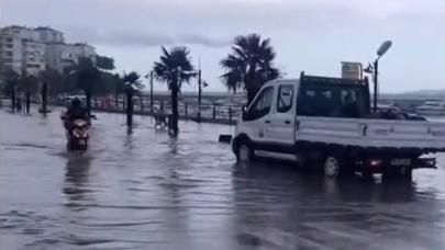 Bursa Mudanya’yı sağanak vurdu!