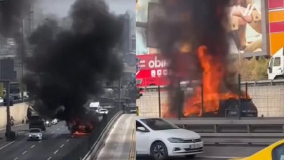 MarmaraPark önünde yangın, yol trafiğe kapatıldı!