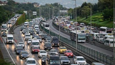 İstanbul'da haftanın ilk iş gününde trafik yoğunluğu