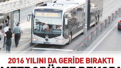 Metrobüste yolcu rekoru