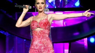 Katy Perry'nin Dark Horse şarkısı çalıntı çıktı! Ceza kararı bekleniyor...