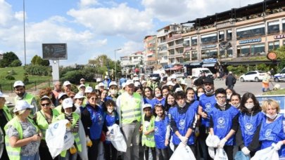 Turan Hançerli çöp toplamaya çıktı