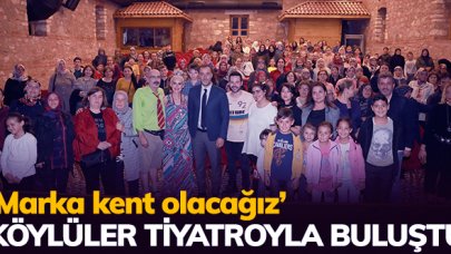 Köylüler tiyatroyla buluştu