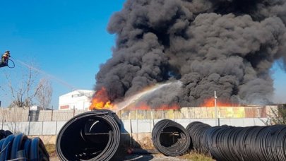 Pendik'te korkutan yangın