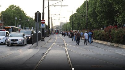 Tramvay durdu iftar kaçtı