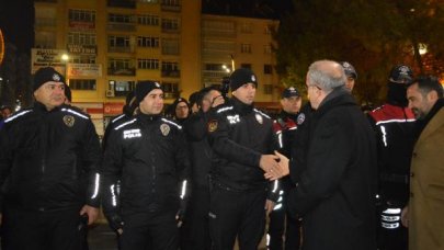 Elazığ'da güvenlik güçlerine 'çorba', yeni doğan bebeklere 'altın'