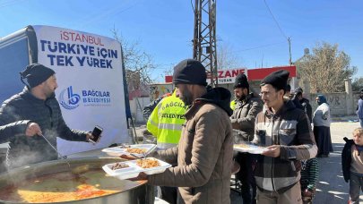 12 bin kişiye 3 öğün sıcak yemek