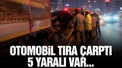 Bağcılar’da otomobil TIR’a çarptı: 5 yaralı