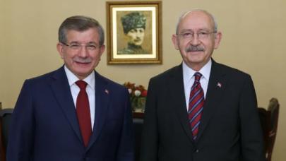 Davutoğlu'ndan Kılıçdaroğlu'nun adaylık kampanyasına bağış