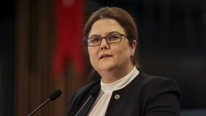 Bakan Yanık: Nisanda 2,7 milyar TL yaşlı ve engelli aylığı yatırdık