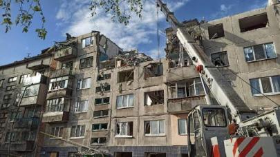 Rusya, Donetsk’te apartmanı vurdu: 11 ölü