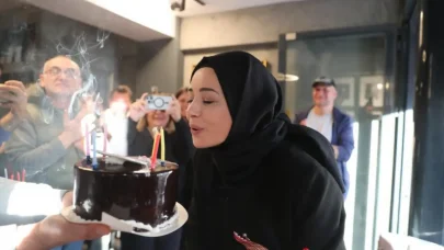 Kızıl Goncalar’da Meryem’in Geleceği Ne Olacak? İzleyiciler Rüya Sahnelerinin Sırrını Tartışıyor