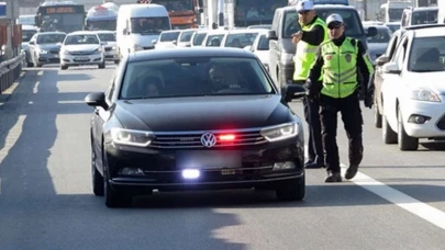 Bakan Yerlikaya duyurdu! Çakar kullanımına büyük ceza, ruhsatsız silah taşıyana hapis!