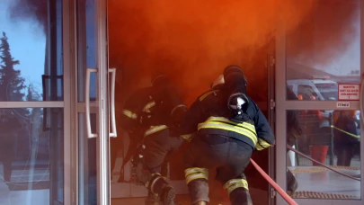 Trakya Üniversitesi'nde gerçeği aratmayan deprem tatbikatı!