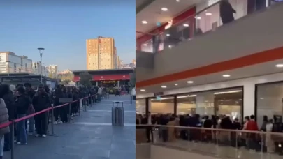 Black Friday indirimleri başladı, mağaza önlerinde kuyruk oluştu!