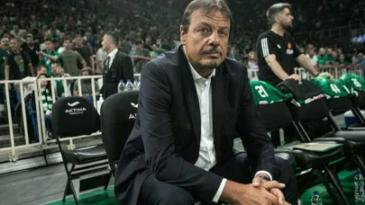 Ergin Ataman'dan üzücü haber! Maç sonu apar topar hastaneye kaldırıldı!