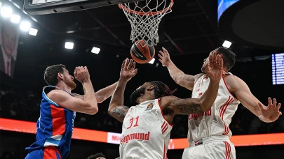 Anadolu Efes, Bayern Münih'i rahat geçti!