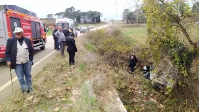 Edirne Keşan’a köprüden düşen araç takla attı: 2 yaralı