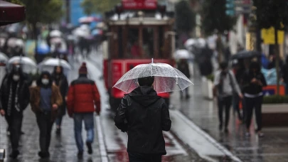 Meteoroloji’den İstanbul’da Kuvvetli Sağanak Uyarısı! Ani Sel Ve Yıldırım Riskine Karşı Dikkat!