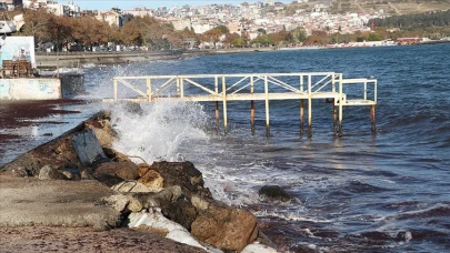 Tekirdağ'da Yaşanan Poyraz Sebebiyle Deniz Trafiği Sekteye Uğradı