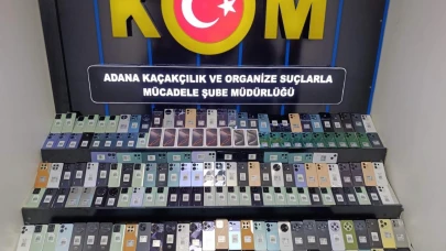 Adana'da Şehirlerarası Yolcu Otobüsünde 188 Kaçak Cep Telefonu Ele Geçirildi