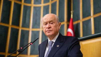 Devlet Bahçeli’nin "Bir Dil Niye Kanar" Kitabına Vurgu Yapmasının Ardından Kitabın sahibi Sessizliğini Bozdu!