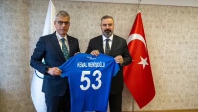 Çaykur Rizespor’a Bakan Memişoğlu’ndan Anlamlı Ziyaret!