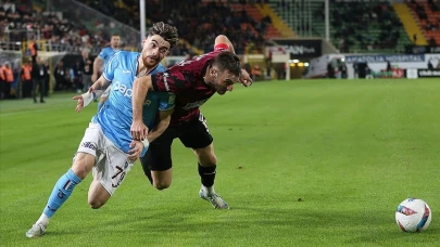 Trabzonspor - Alanyaspor Maçının İlk 11'leri Açıklandı: Eren Elmalı Kadroda Yok