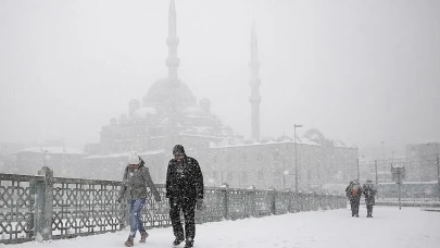 İstanbul'a Kar Ne Zaman Yağacak? Meteoroloji Tarih Verdi!