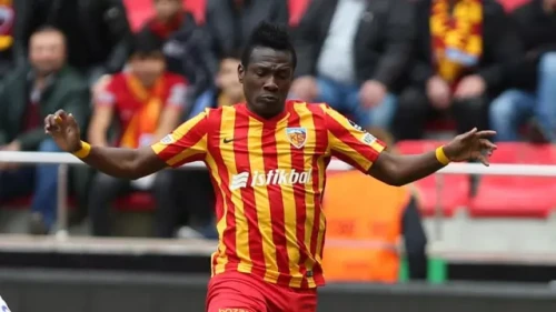 Asamoah Gyan, Milyonlarca Dolar Kazanırken Şimdi Bir Ay Yemek Parasıyla Hayatta Kalıyor!